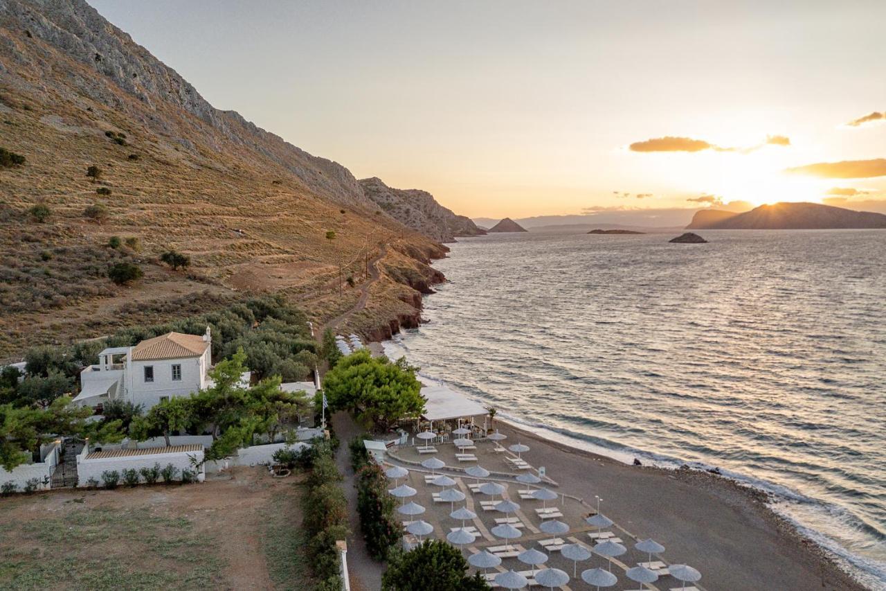 Four Seasons Hydra Luxury Suites Экстерьер фото